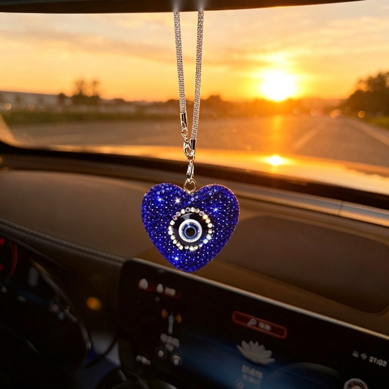 تعليقة سيارة إبداعية على شكل ق - مراجعة Car Accessories Evil Eye وسعره